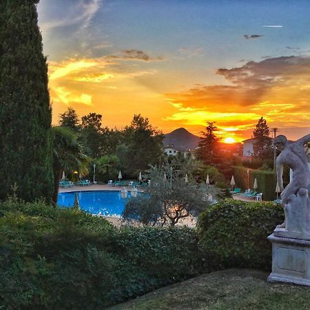 Hotel Des Bains Terme Montegrotto Terme Dış mekan fotoğraf