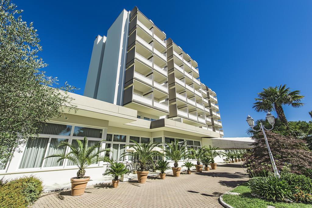 Hotel Des Bains Terme Montegrotto Terme Dış mekan fotoğraf