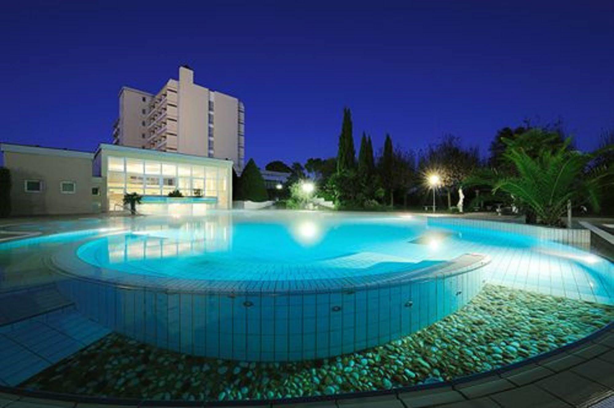 Hotel Des Bains Terme Montegrotto Terme Dış mekan fotoğraf